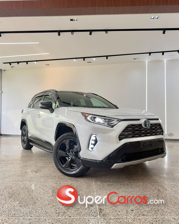 2020 Toyota RAV4 XSE Hybrid