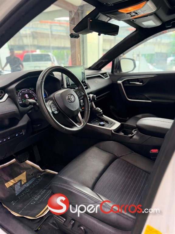 2020 Toyota RAV4 XSE Hybrid — foto 4 / 12