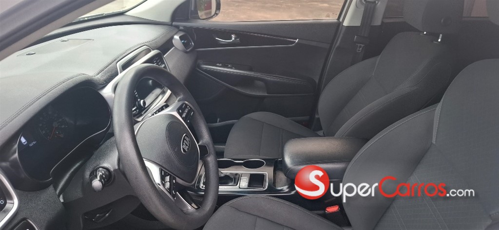 2020 Kia Sorento LX — foto 5 / 12