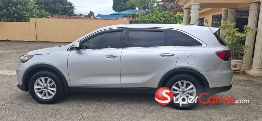 2020 Kia Sorento LX — foto 11 / 12