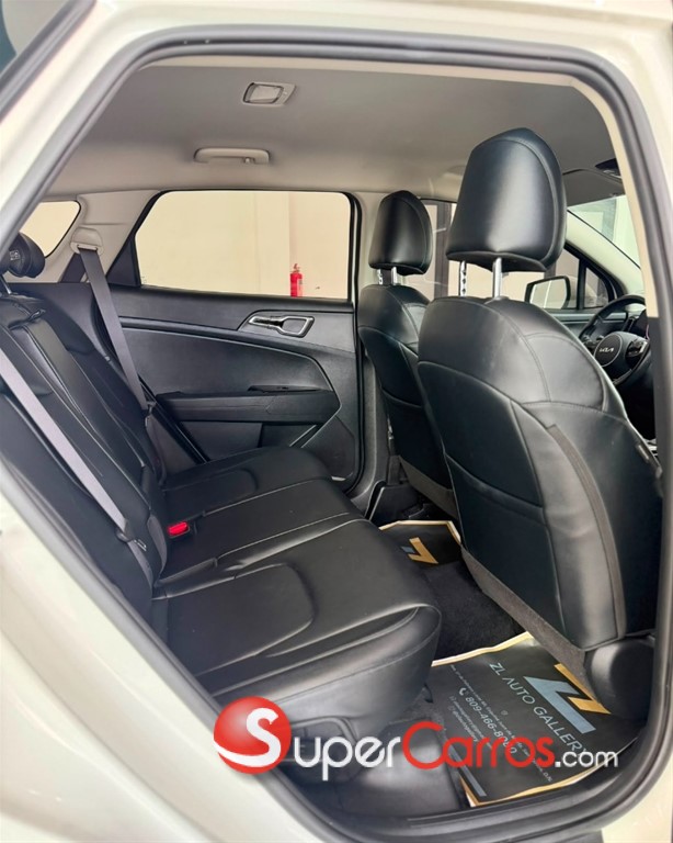 2022 Kia Sportage EX — foto 4 / 12