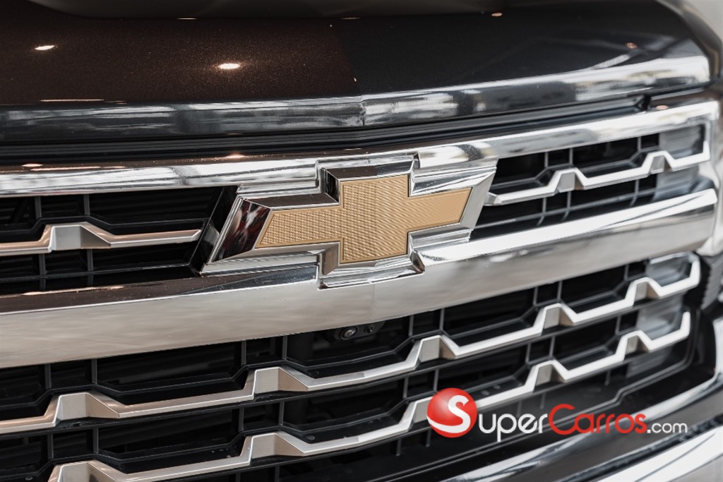 2024 Chevrolet Silverado 1500 LTZ Duramax — foto 3 / 12