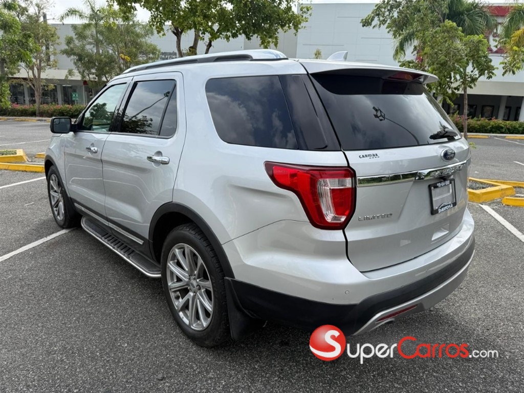 2016 Ford Explorer Limited — foto 8 / 10