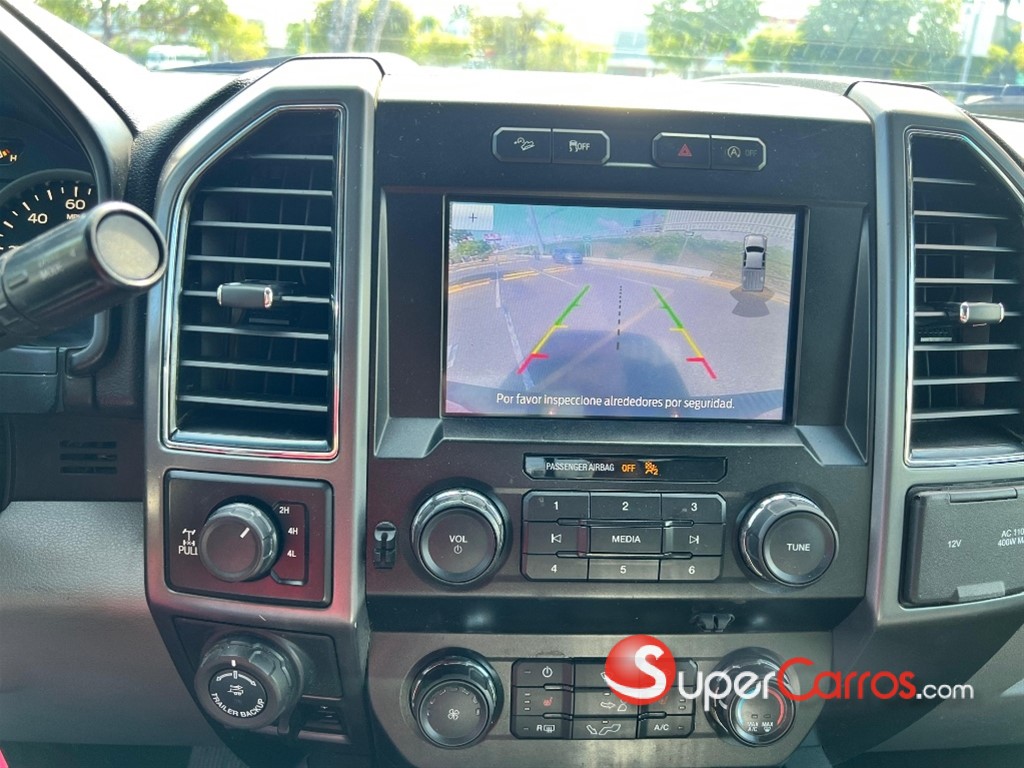 2020 Ford F 150 XLT — foto 2 / 11