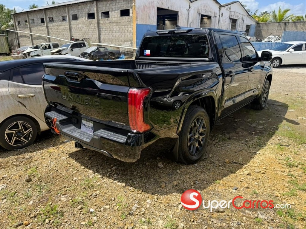 2025 Toyota Tundra Platinum — foto 4 / 10