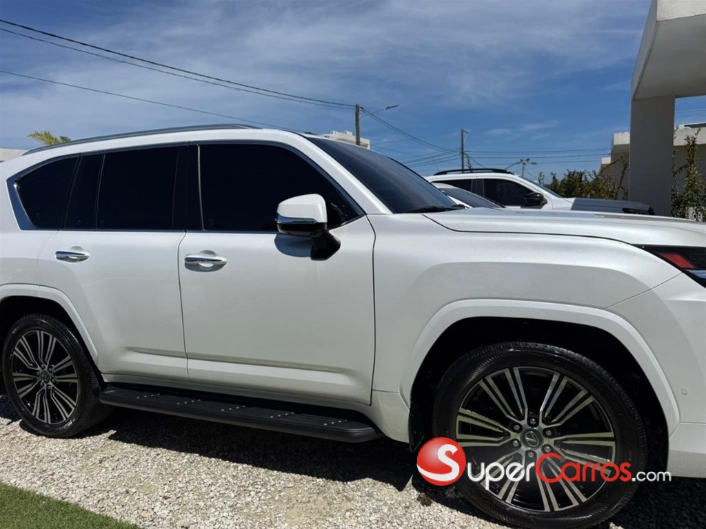 2026 Lexus LX 700 H Urban