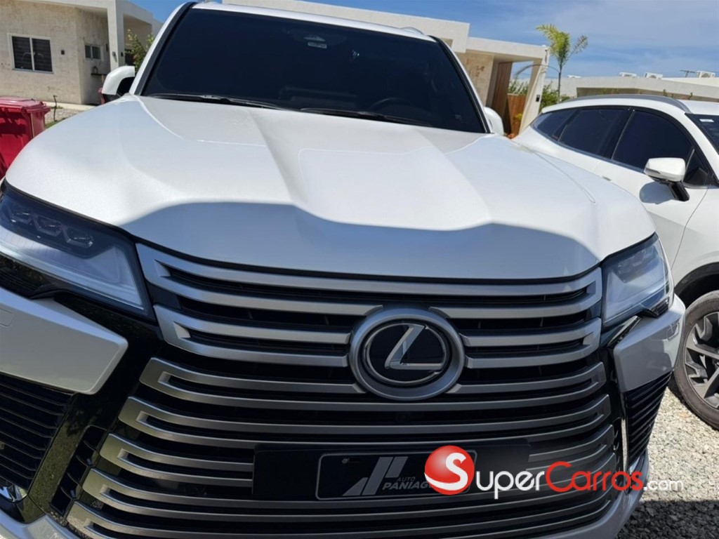 2026 Lexus LX 700 H Urban — foto 3 / 10