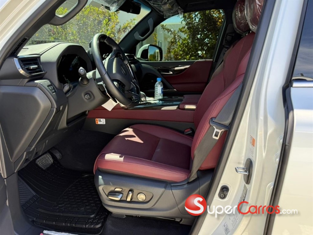2026 Lexus LX 700 H Urban — foto 6 / 10
