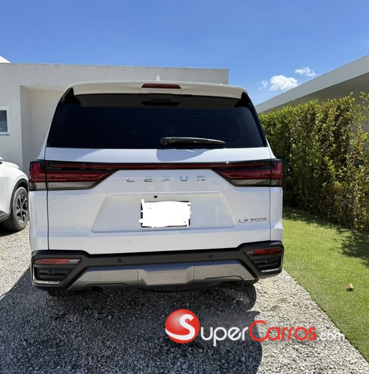 2026 Lexus LX 700 H Urban — foto 7 / 10
