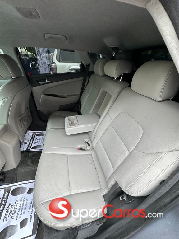 2018 Hyundai Tucson SEL — foto 9 / 12