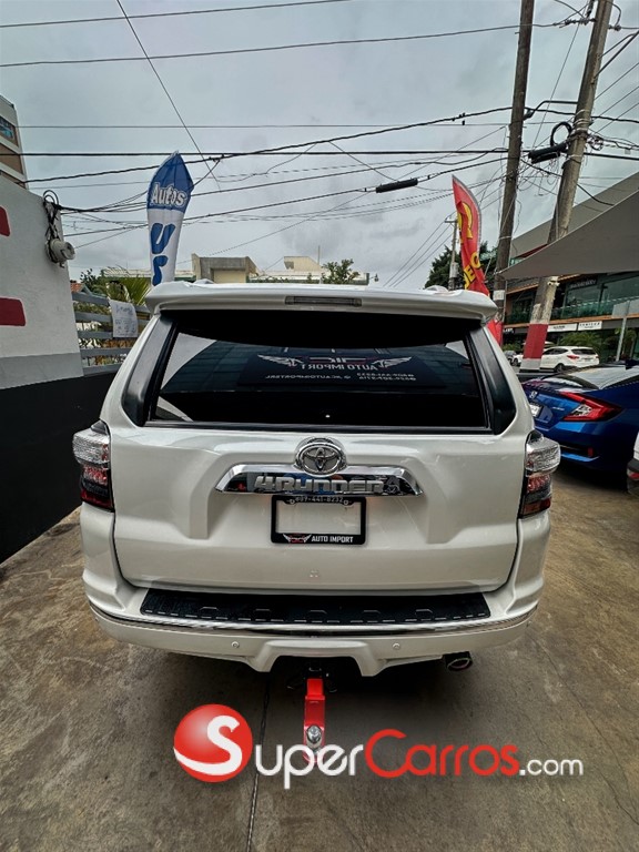 2020 Toyota 4 Runner Limited — foto 3 / 12