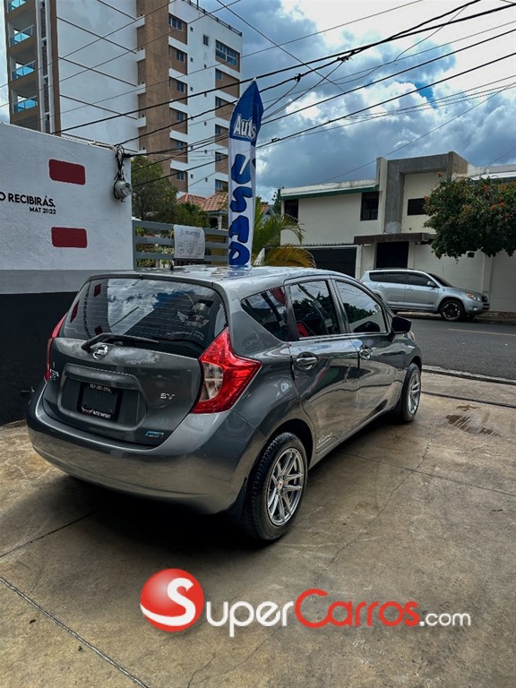 2016 Nissan Versa Note SV — foto 4 / 12