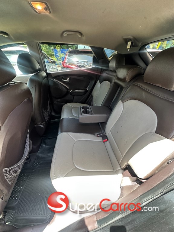 2012 Hyundai Tucson — foto 9 / 12