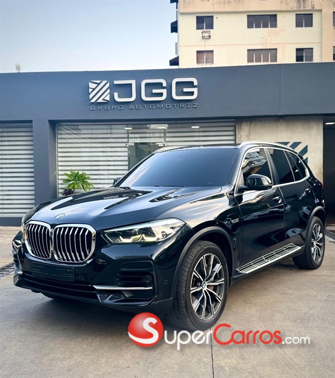 2022 BMW X 5 XDRIVE 45E — foto 2 / 8