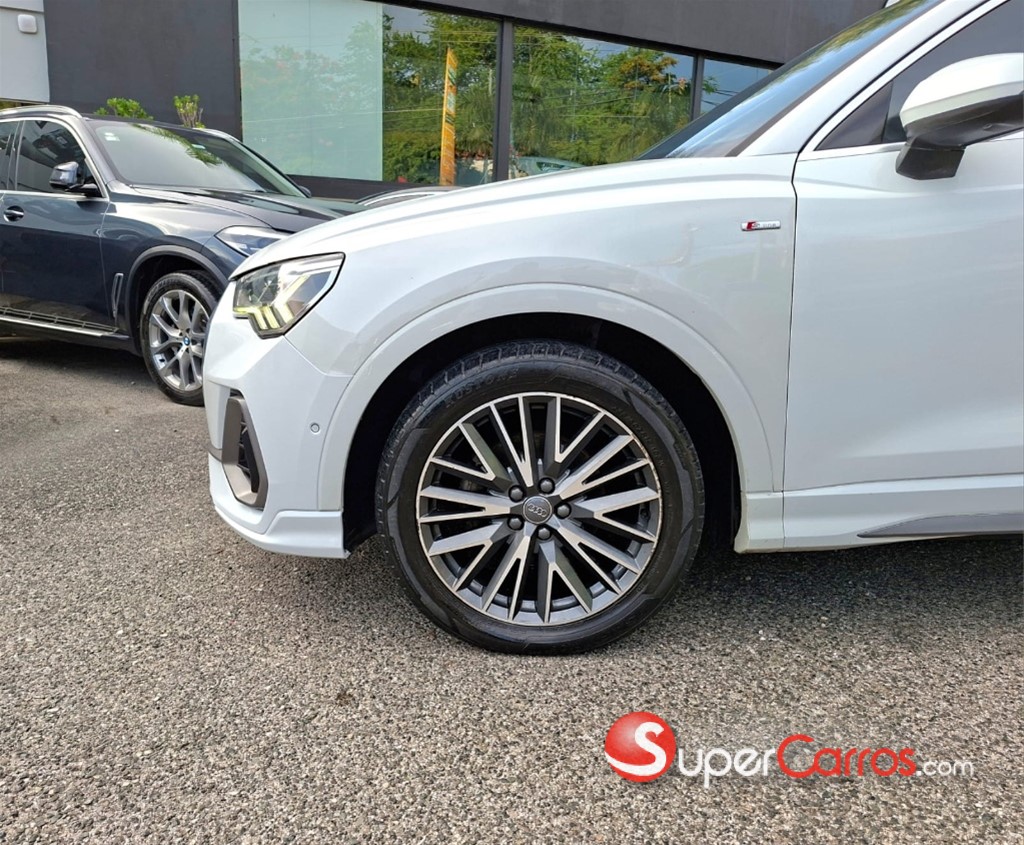 2019 Audi Q3 S Line — foto 3 / 9
