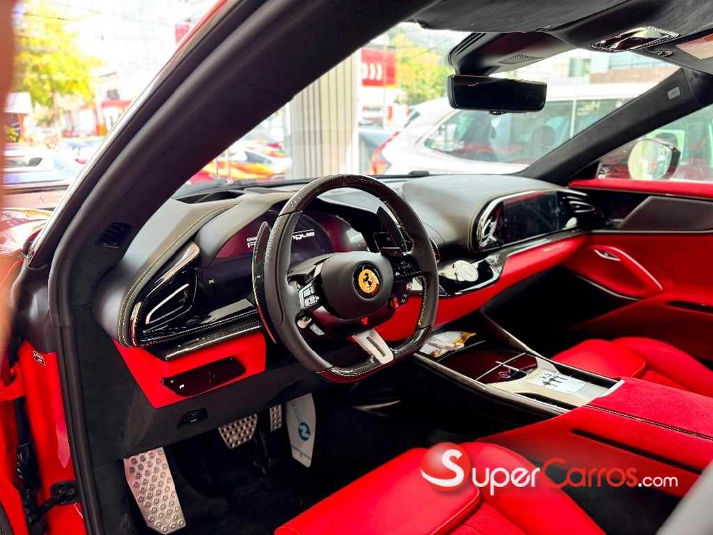2026 Ferrari Purosangue — foto 4 / 12