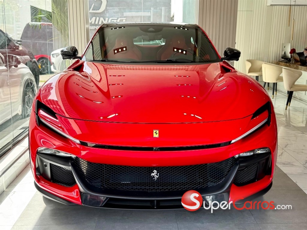 2026 Ferrari Purosangue — foto 6 / 12