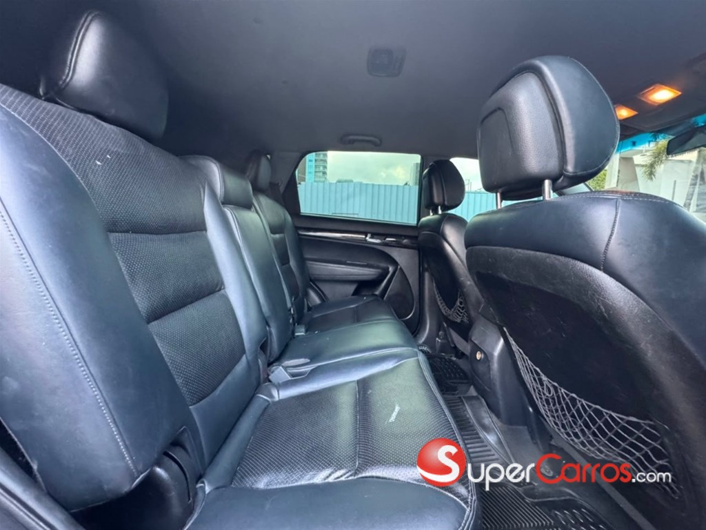 2012 Kia Sorento LX — foto 9 / 12