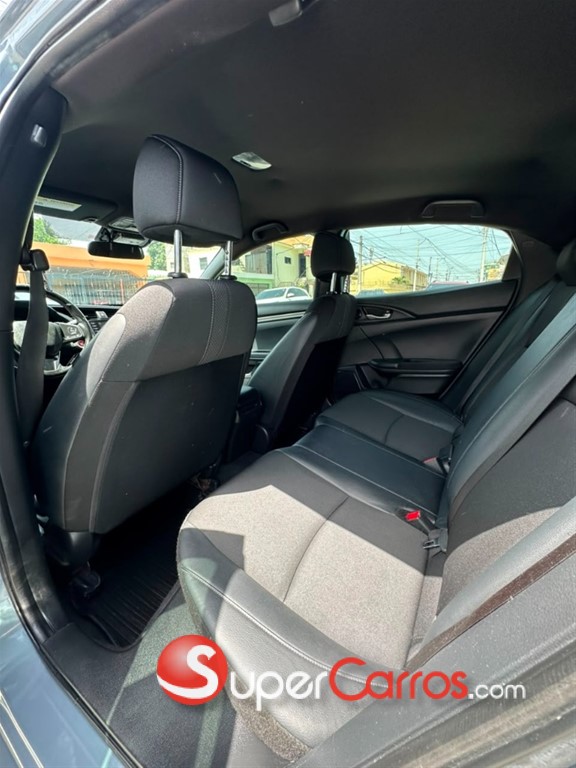 2021 Honda Civic Hatchback Sport — foto 7 / 9