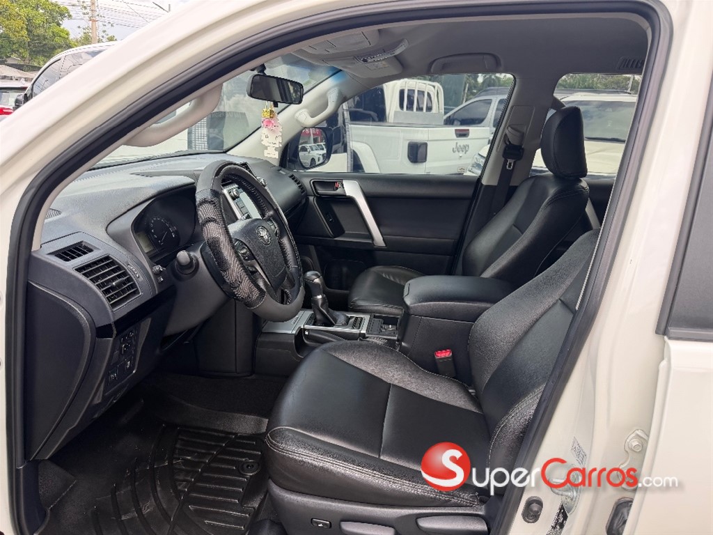 2020 Toyota Land Cruiser Prado TXL — foto 7 / 12