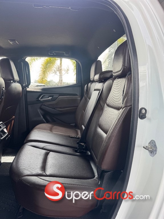 2023 Isuzu DMAX LSE — foto 7 / 9