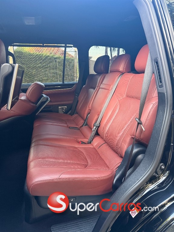 2020 Lexus LX 570 — foto 6 / 7