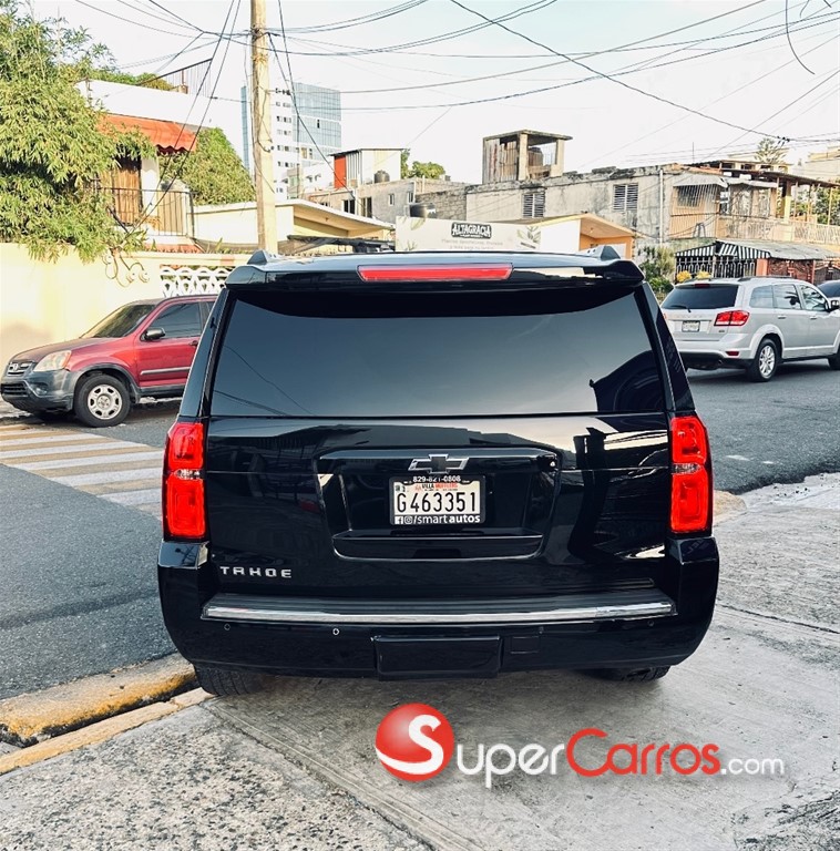 2016 Chevrolet Tahoe LTZ — foto 4 / 10
