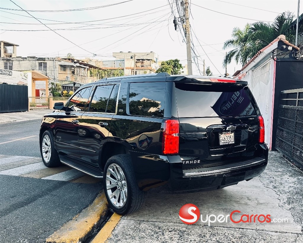 2016 Chevrolet Tahoe LTZ — foto 5 / 10