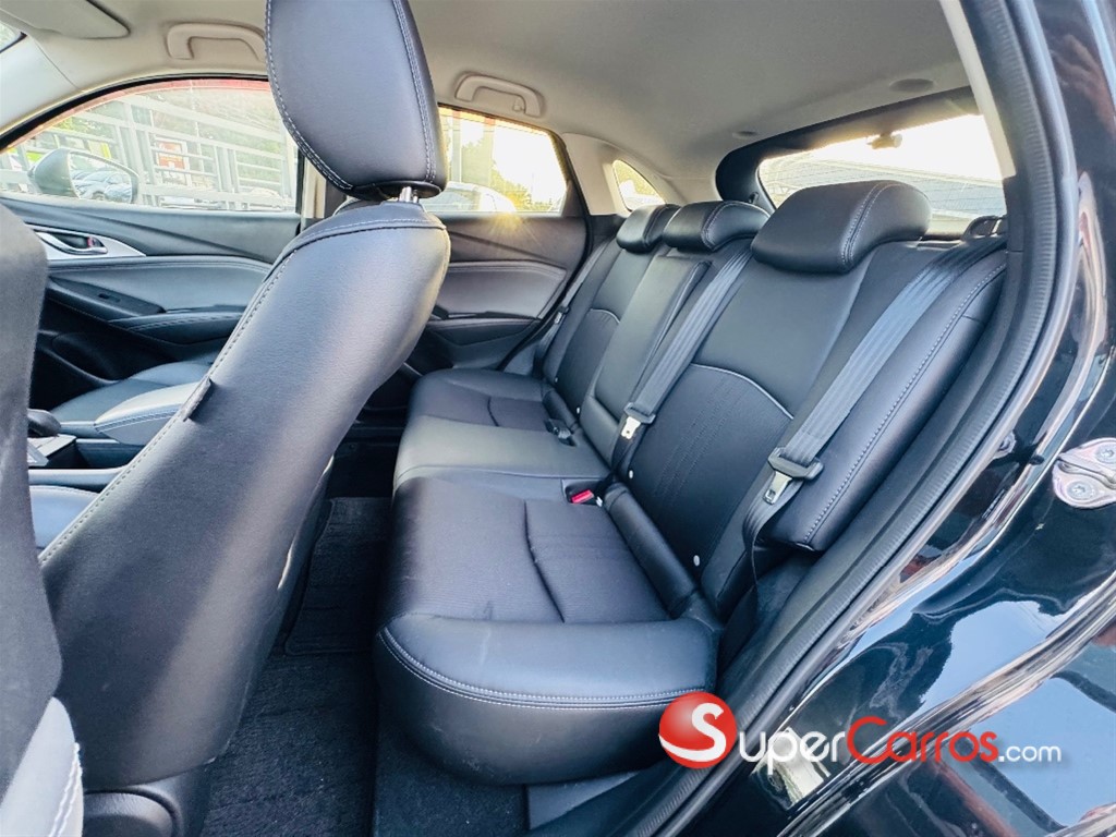 2019 Mazda CX-30 — foto 7 / 12