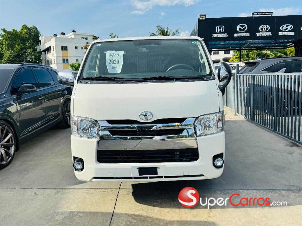 2020 Toyota Hiace GL — foto 2 / 12