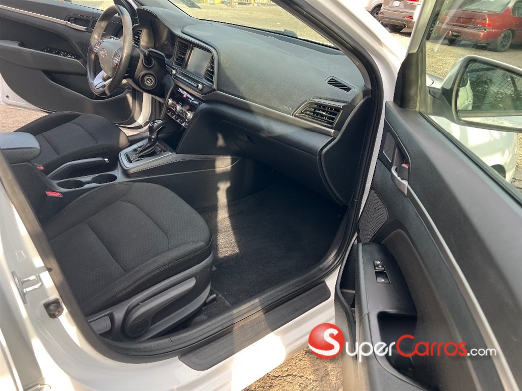 2020 Hyundai Elantra SEL — foto 10 / 11