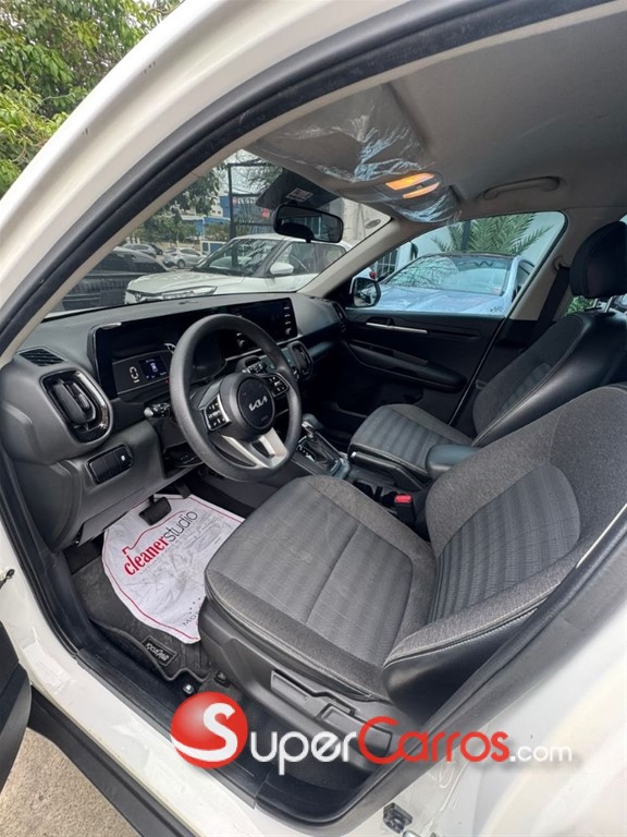 2023 Kia Sonet — foto 4 / 8