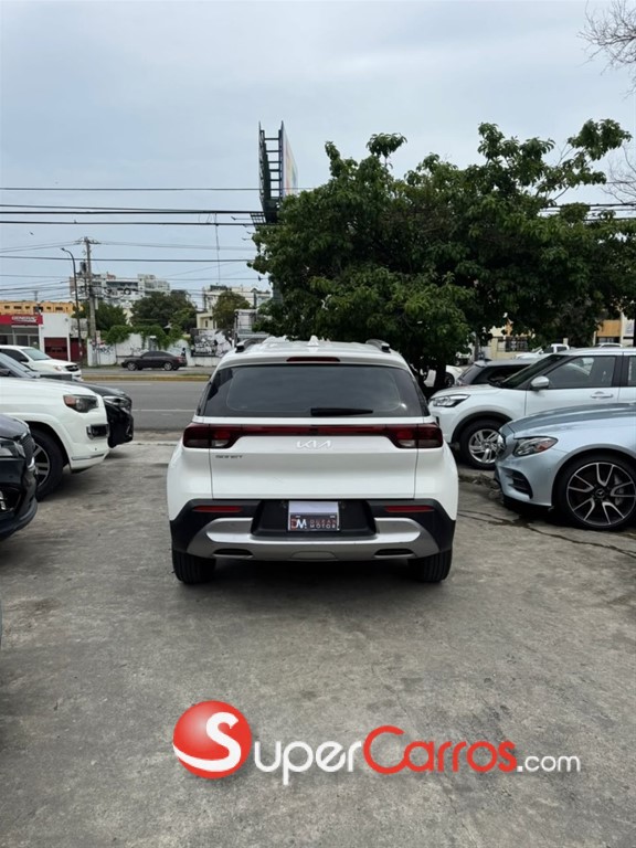 2023 Kia Sonet — foto 7 / 8