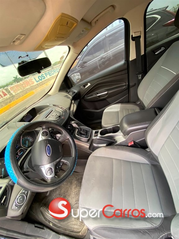 2013 Ford Escape — foto 9 / 12