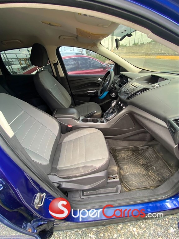 2013 Ford Escape — foto 11 / 12