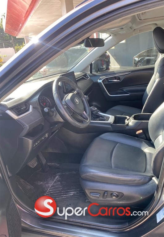 2022 Toyota RAV4 XLE — foto 2 / 6