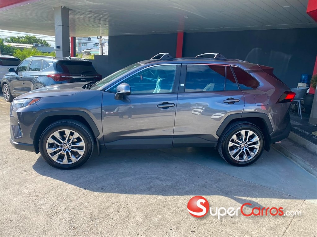 2022 Toyota RAV4 XLE — foto 3 / 6