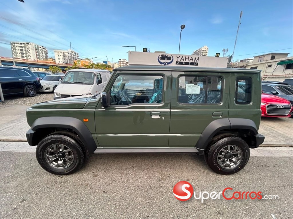 2027 Suzuki Jimny GLX — foto 4 / 11