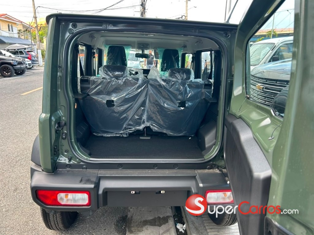 2027 Suzuki Jimny GLX — foto 11 / 11