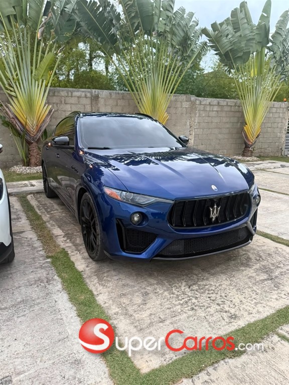 2019 Maserati Levante — foto 2 / 10