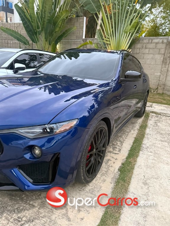 2019 Maserati Levante — foto 4 / 10