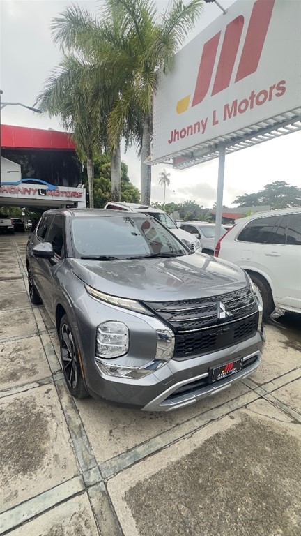 2022 Mitsubishi Motors Outlander SE — foto 2 / 10
