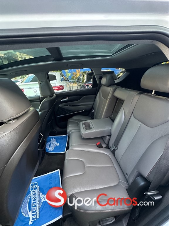 2020 Hyundai Santa Fe Limited — foto 9 / 12