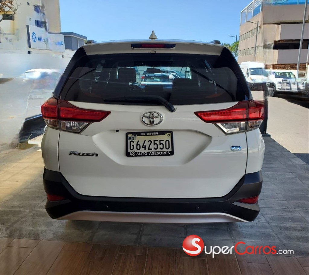 2024 Toyota Rush — foto 2 / 12