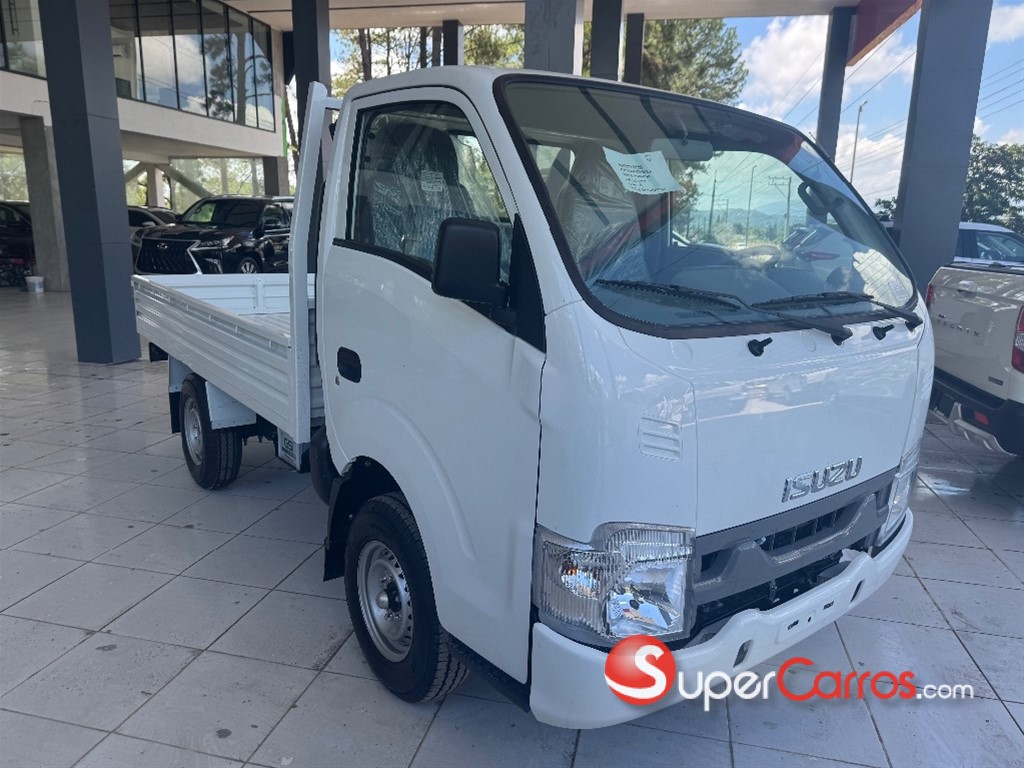 2027 Isuzu Traviz 10 Pies — foto 3 / 8