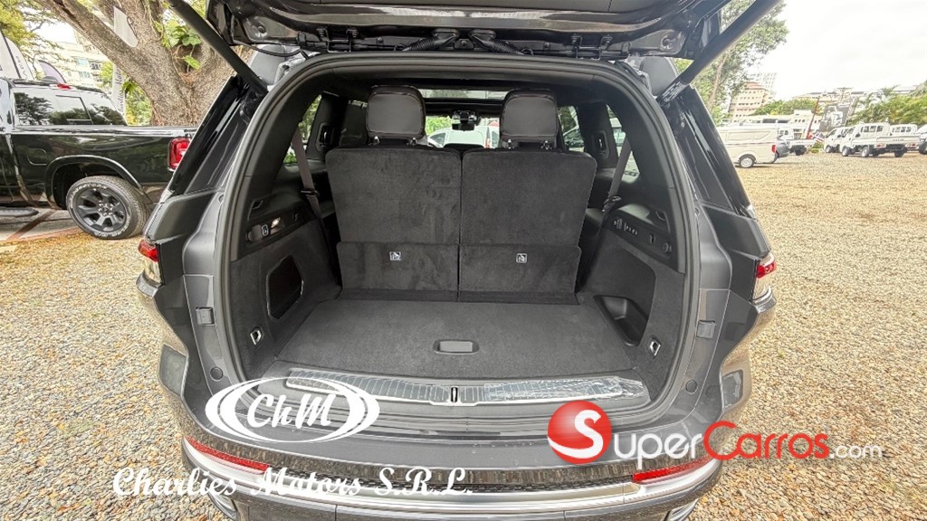2025 Jeep Grand Cherokee L Summit Reserve — foto 7 / 12