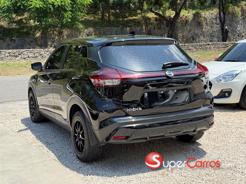 2021 Nissan Kicks S — foto 9 / 10