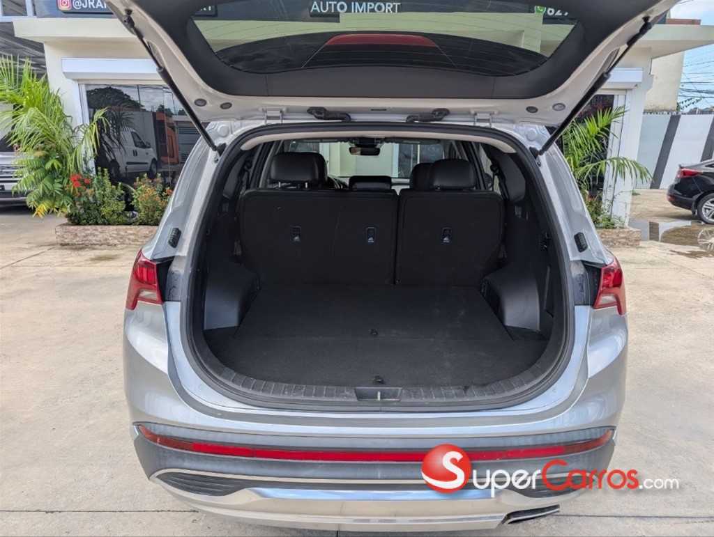 2022 Hyundai Santa Fe SEL — foto 10 / 12