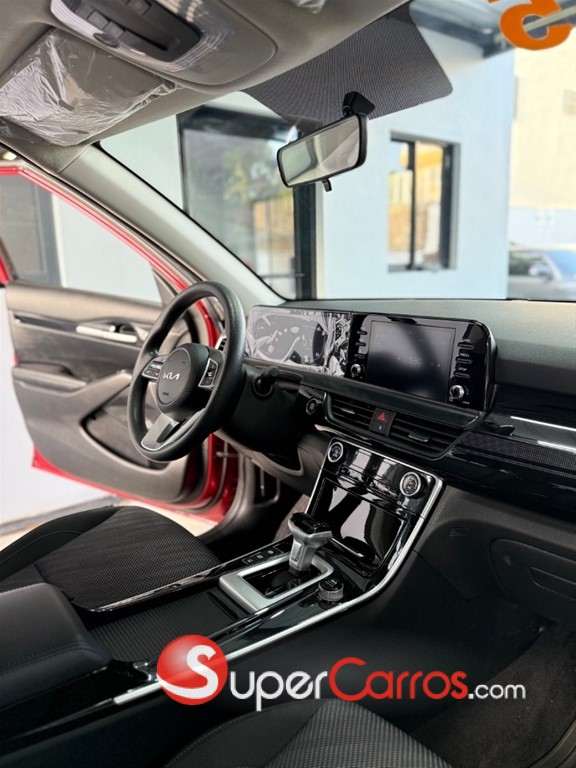 2025 Kia Seltos — foto 7 / 10