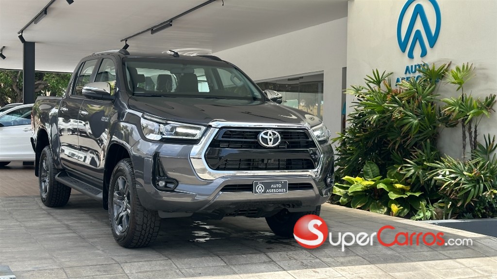2026 Toyota Hilux SRV